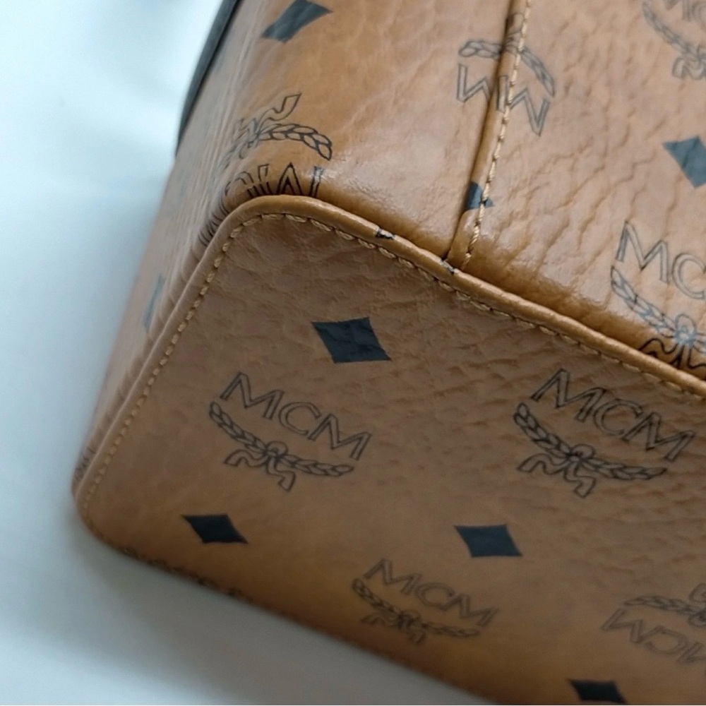 MCM Visetos Rockstar Vanity Case 2way Bag w/cognac coated canvas &black leather - Picture 12 of 15